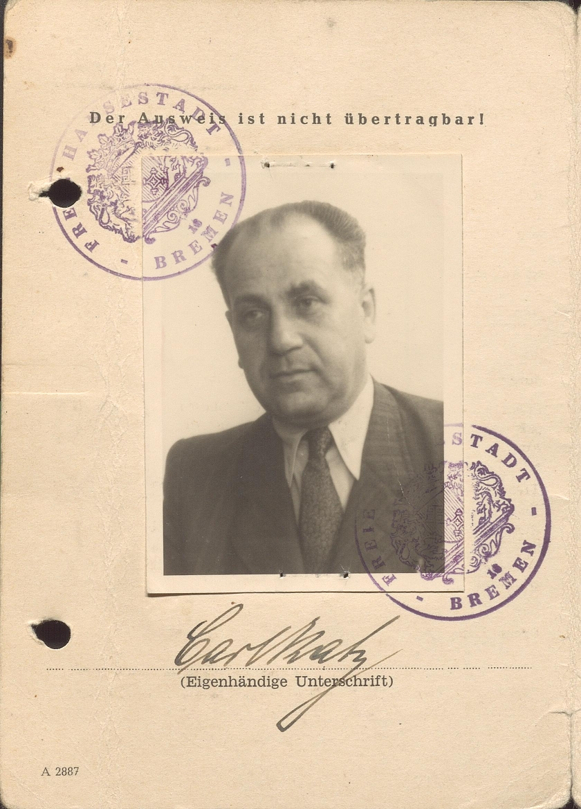 Ausschnitt aus dem Ausweis von Carl Katz mit Passfoto