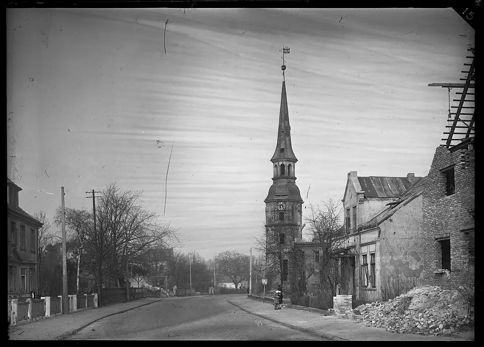 Waller Kirche, Lange Reihe 79