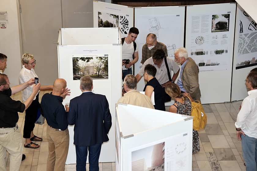 Magazinneubau Staatsarchiv Bremen, Bild 3 - Ausstellungseröffnung