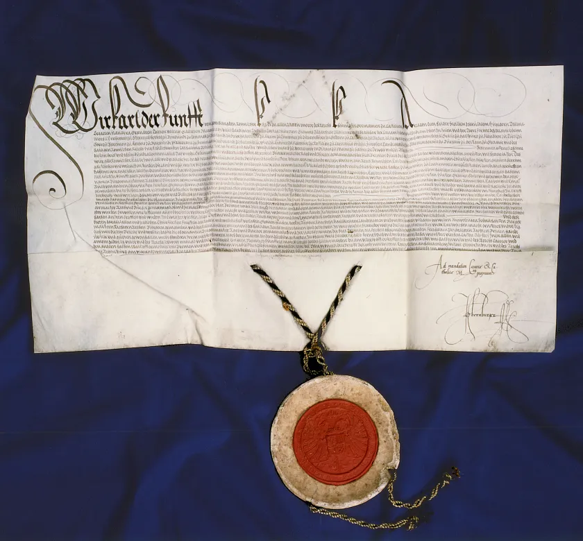 Die Abbildung zeigt die Bestätigung der Gesamtheit der verliehenen Rechte durch Kaiser Karl V., 24. Mai 1541 (StAB 1-Cb 1541 24/1/)