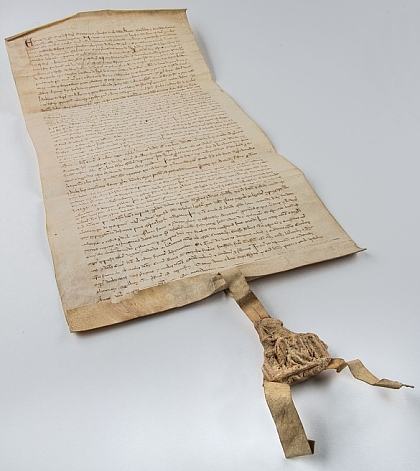 Die Abbildung zeigt den Handelsvertrag zwischen Bremen, den Hansestädten und dem Königreich Norwegen von 1294.